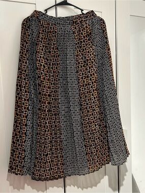 Pleated Black and Tan Chain-Print Midi Skirt